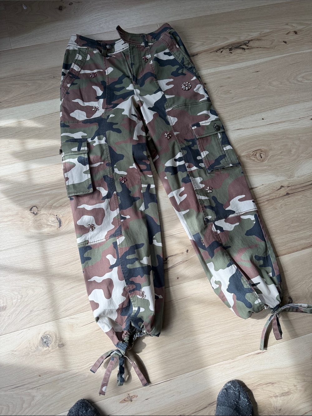 Camo Ankle-Tie Cargo Pants - Green Camo